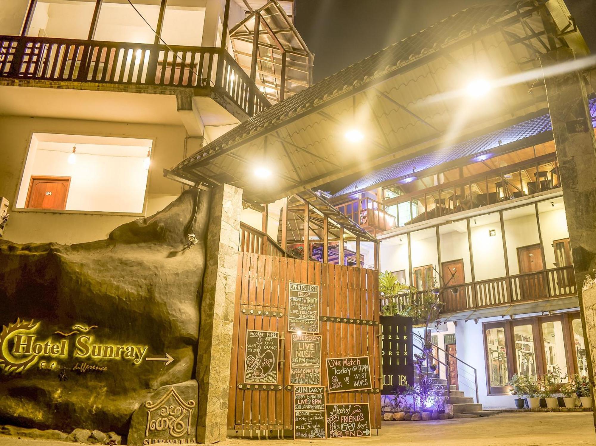 森雷酒店 康提 外观 照片