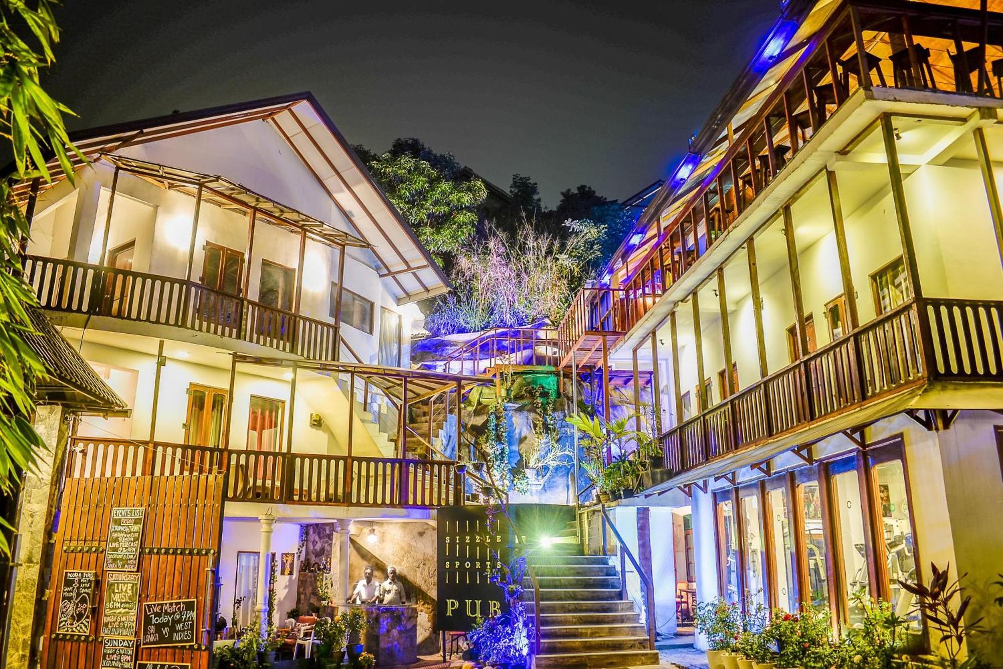 森雷酒店 康提 外观 照片